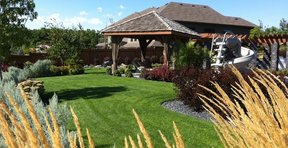 The award-winning 110 Eastoak Drive landscape